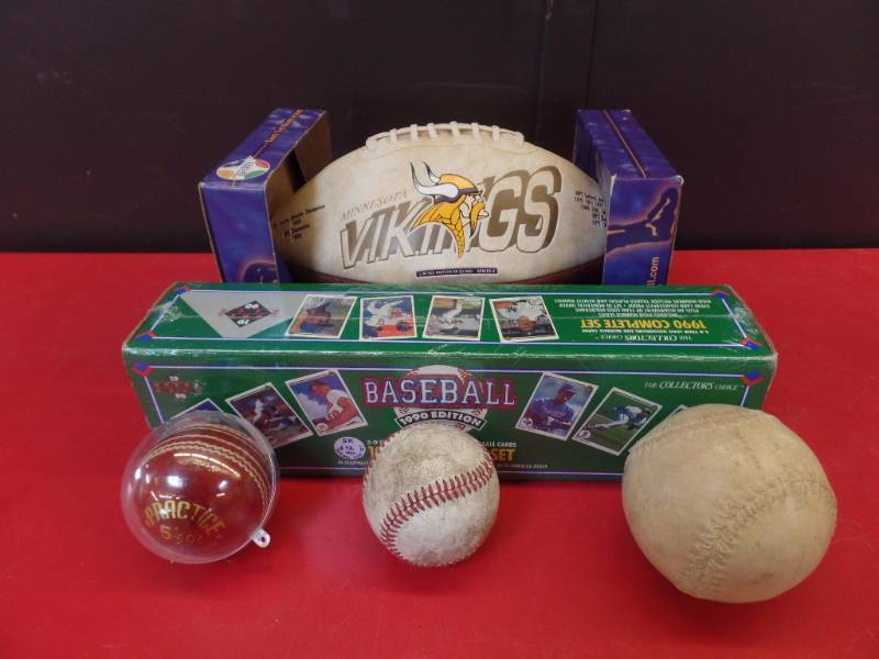 lot 964 image: SPORTS MEMORABILIA