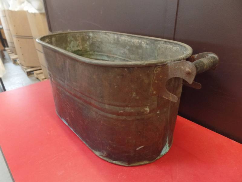 lot 965 image: COPPER BOILER