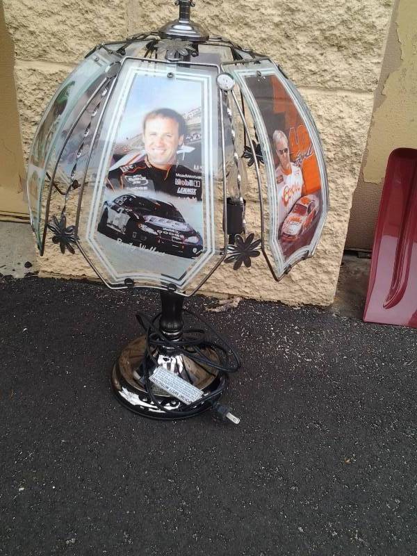 lot 34 image: NASCAR Theme Lamp