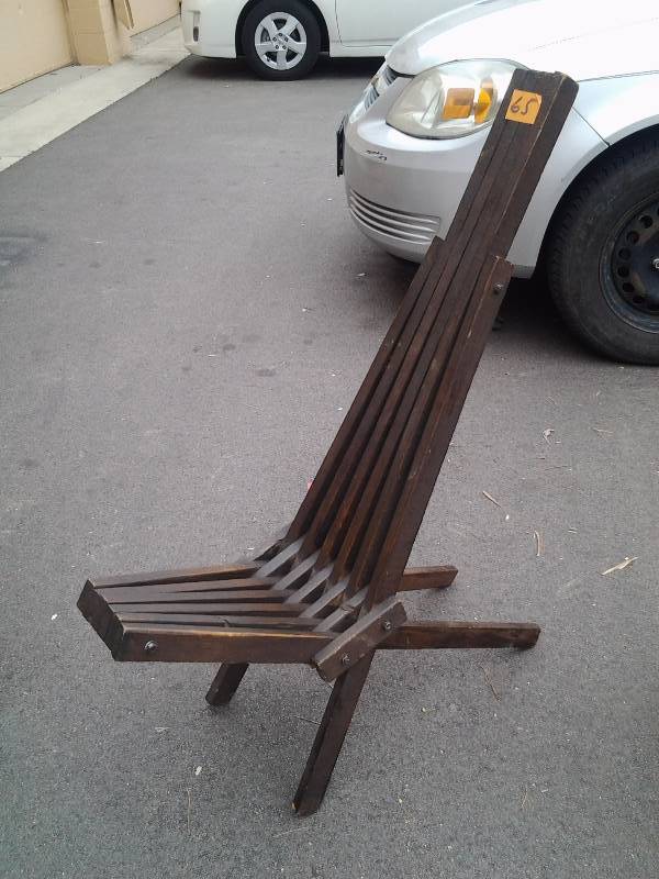lot 65 image: Unusual Slatted Chair & Magical Geenie Vase