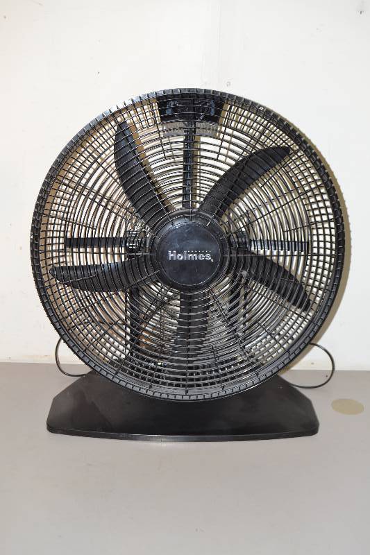 lot 5 image: Ultimate Power Fan
