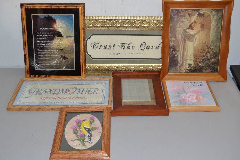 lot 8 image: Religious Prints