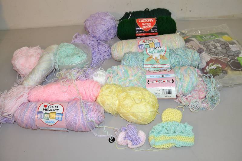 lot 51 image: Lap Loom, Yarn