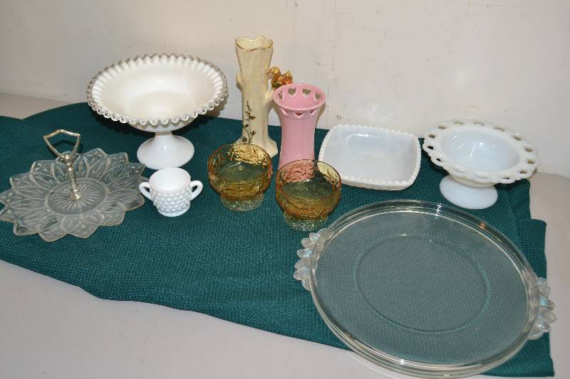 lot 68 image: Vintage Glassware
