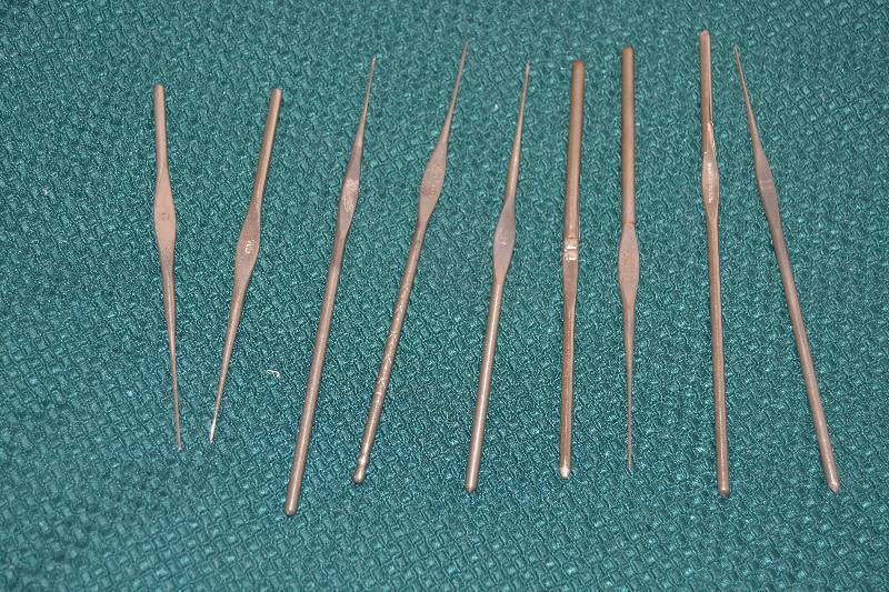 lot 121 image: Metal Crochet Hooks