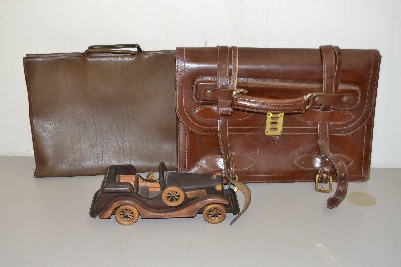 lot 160 image: Briefcases, Wood Car