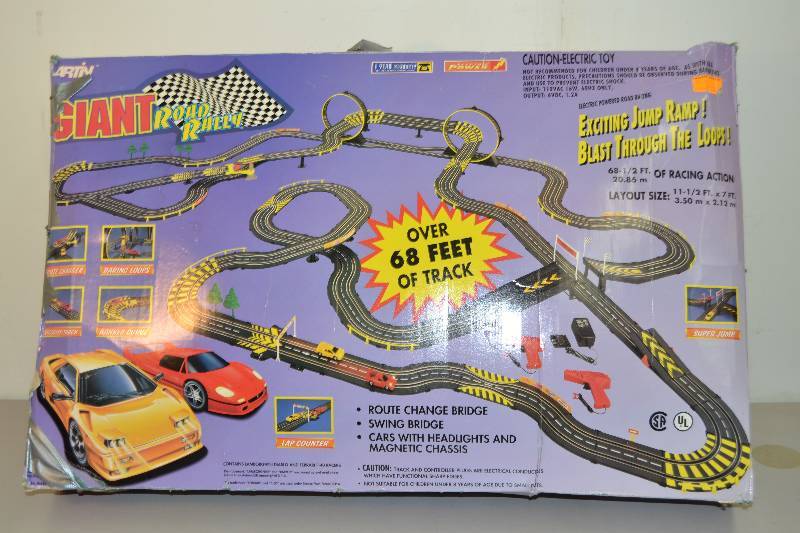 lot 173 image: Giant Road Rally