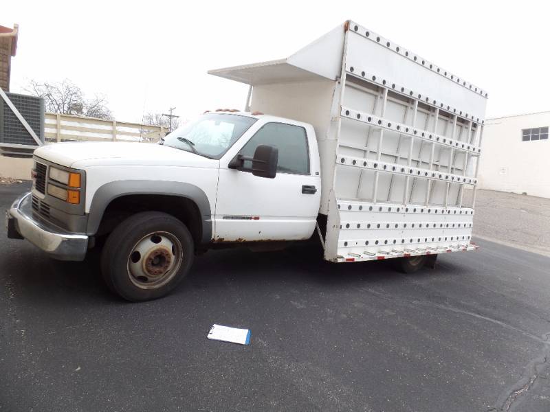 CUSTOM GLASS INSTALLATION TRUCK