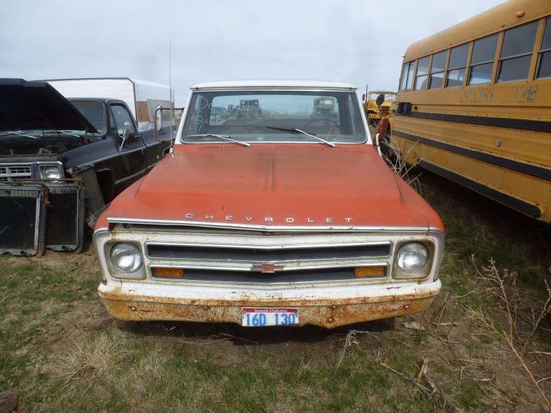 lot 61 image: 1968 Chevy C 10 Pickup