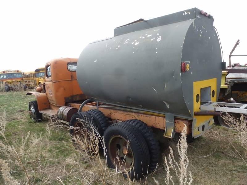 lot 45 image: 1941- 1947 GMC 6x6 Truck Body