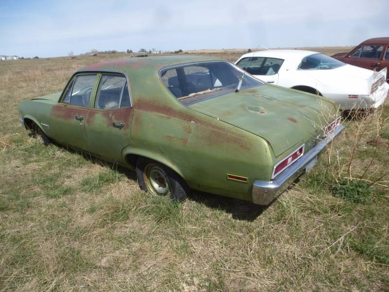 lot 98 image: 1971 Pontiac Venture II