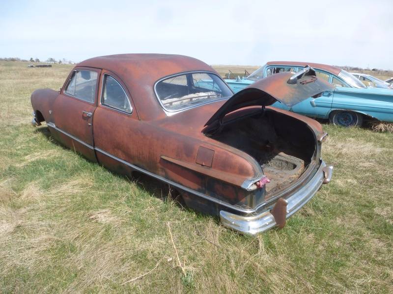 lot 100 image: 1951 Ford Custom V8