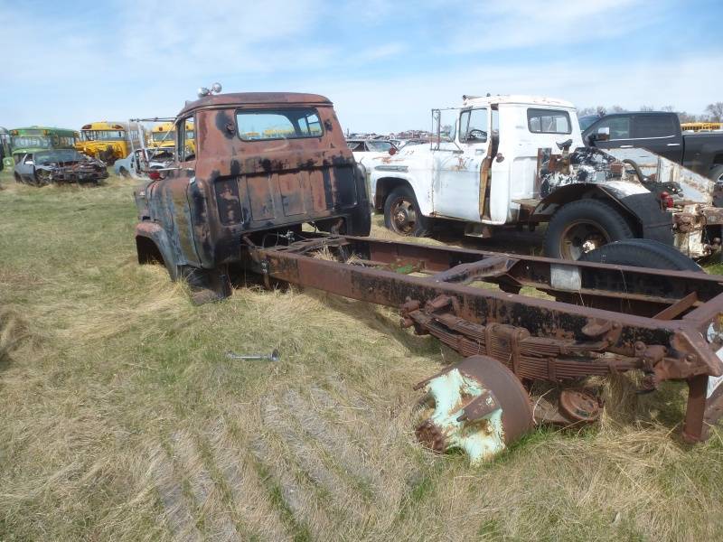 lot 302 image: 1955 1959 GMC 500