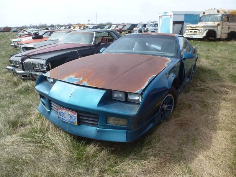lot 142 image: 1992 Chevy Camaro LS