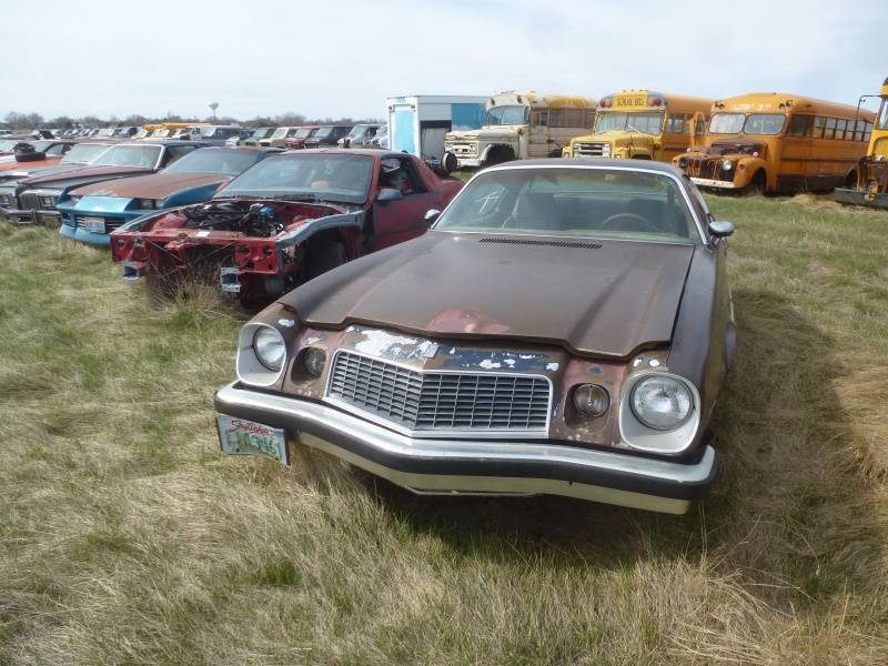 lot 143 image: 1975 Chevy Camaro LT