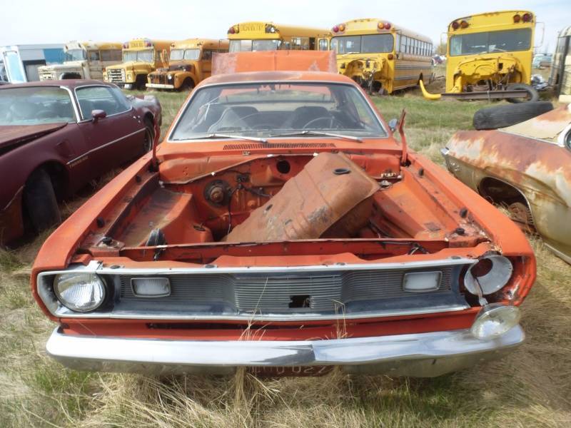 lot 145 image: 1972 Plymouth Duster