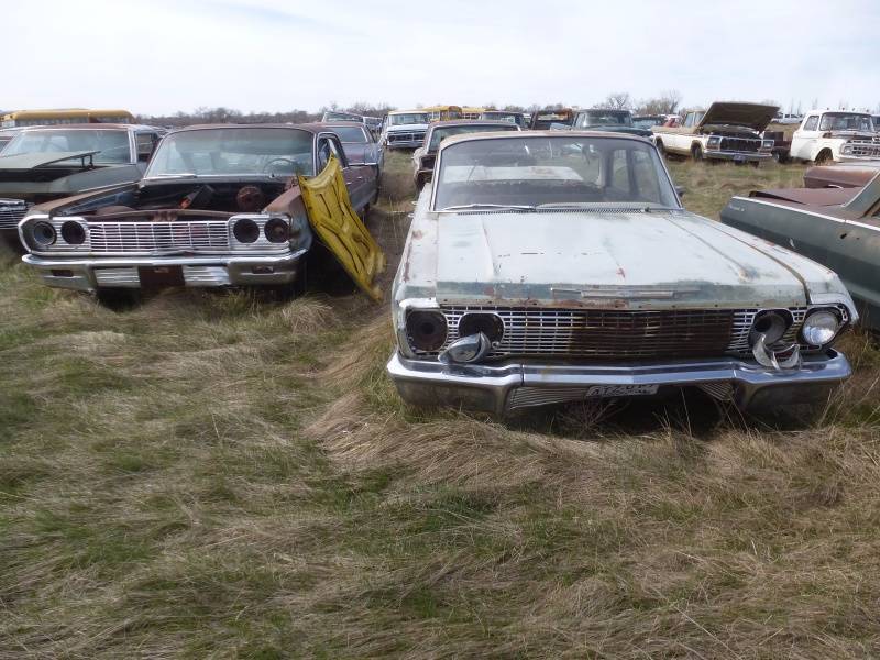 lot 152 image: 1963 Chevy Bicayne