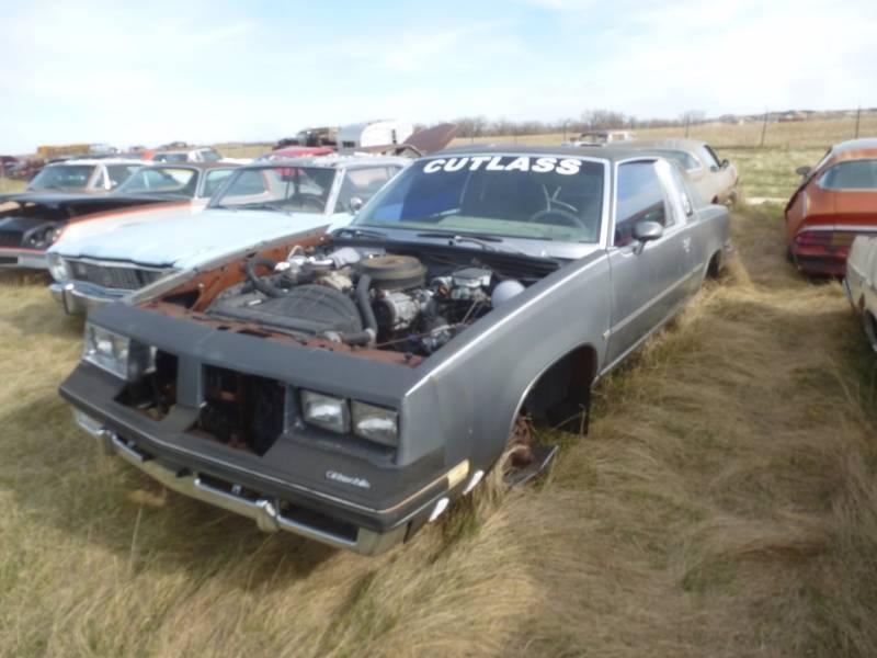lot 179 image: 1985 Oldsmobile Cutlass Supreme