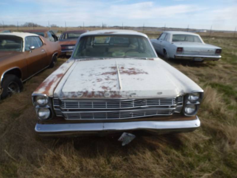 lot 203 image: 1966 Ford Ranch Wagon