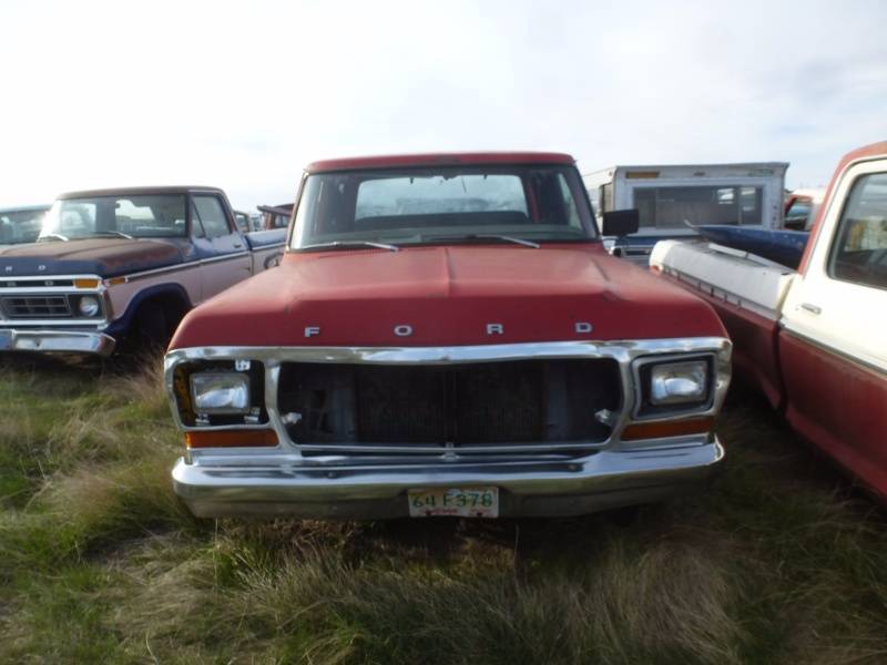 lot 216 image: 1979 Ford F 250 2WD Crew Cab