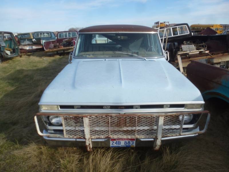 lot 226 image: 1976 Ford Ranger F250 XLT