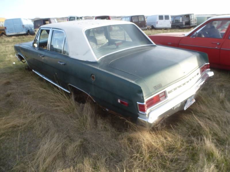 lot 242 image: 1974 Plymouth Valiant