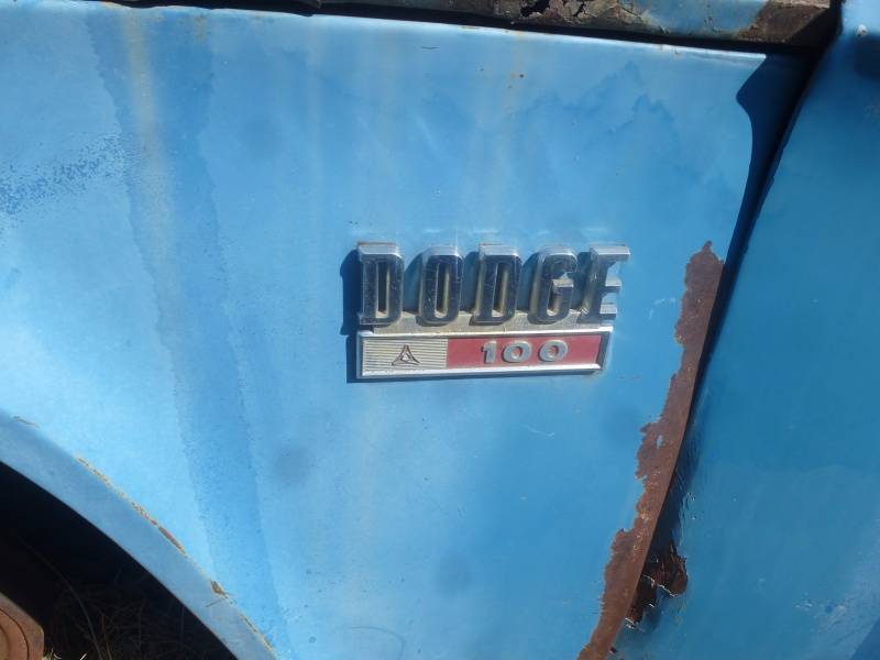 lot 280 image: 1960S Dodge 100 pickup