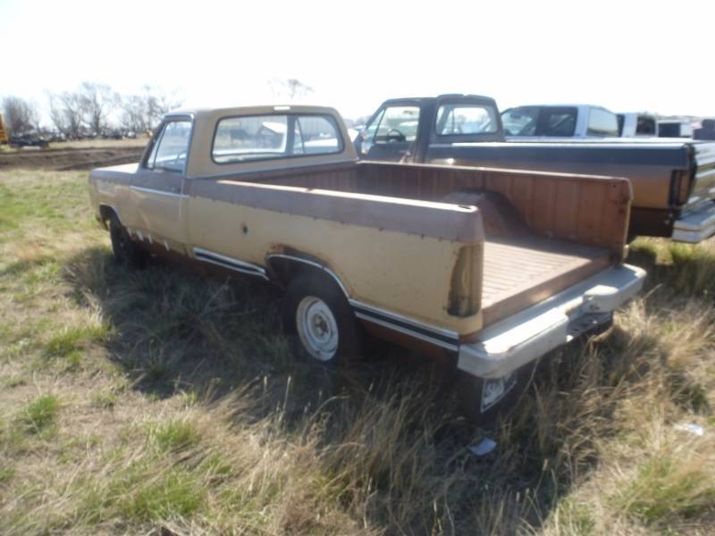 lot 281 image: 1977 Dodge Avenger SE 150