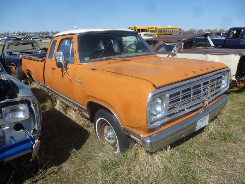 1975 Dodge Club Cab | NCS Antique Auto Liquidation South Dakota 2017 ...