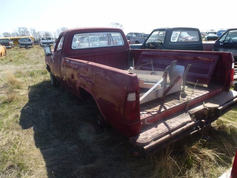 lot 289 image: 1978 Dodge Custom 150 4WD