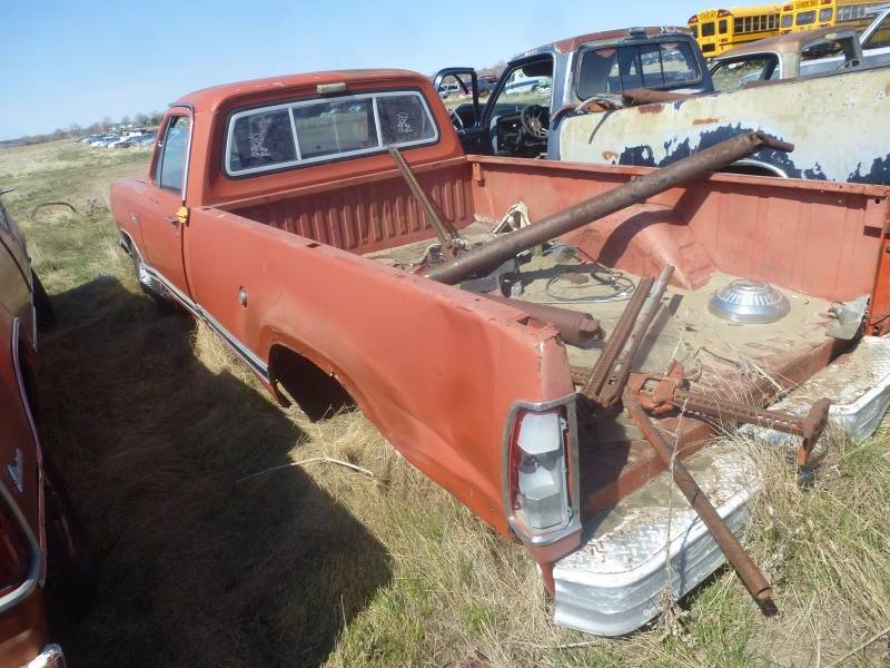 lot 30 image: 1977 Dodge D 200 Adventure SE