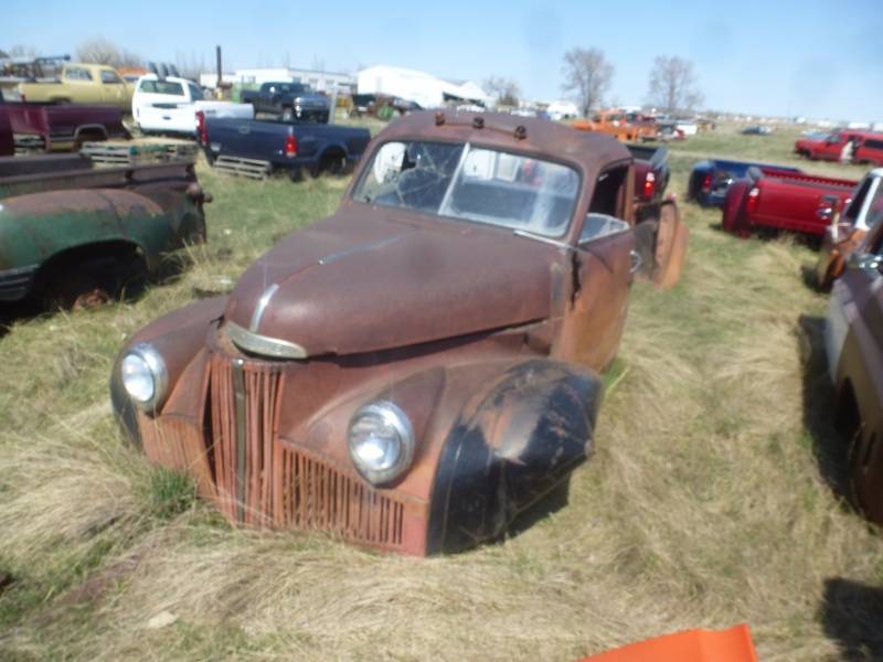 lot 19 image: 1941- 1948 Studebaker Front Clipcab