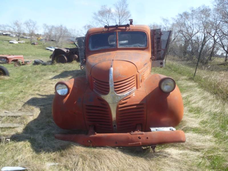 lot 18 image: 1941- 1947 Dodge Truck Flat Bed