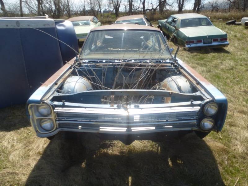 lot 5 image: 1968 Plymouth Fury II Custom Suburban Wagon
