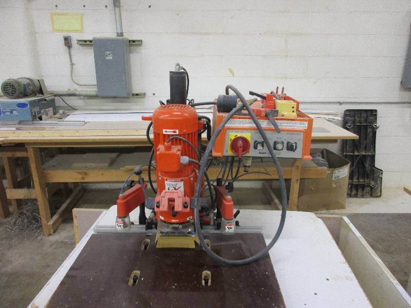 Blum Mini press