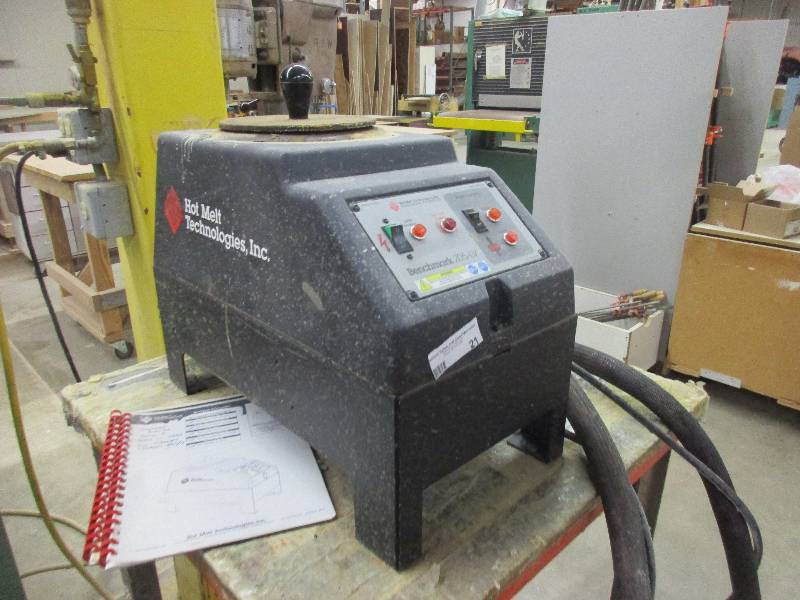 Benchmark Glue Gun