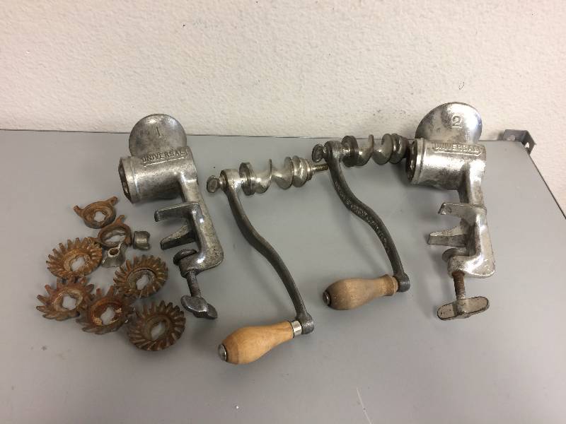 lot 3 image: Vintage Meat Grinders