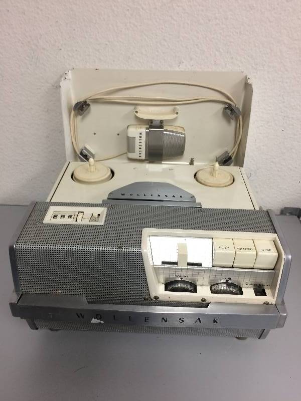 lot 13 image: Vintage Wollensak Recorder