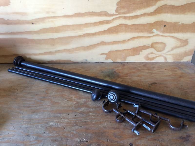 lot 69 image: Bronze Curtain Rod