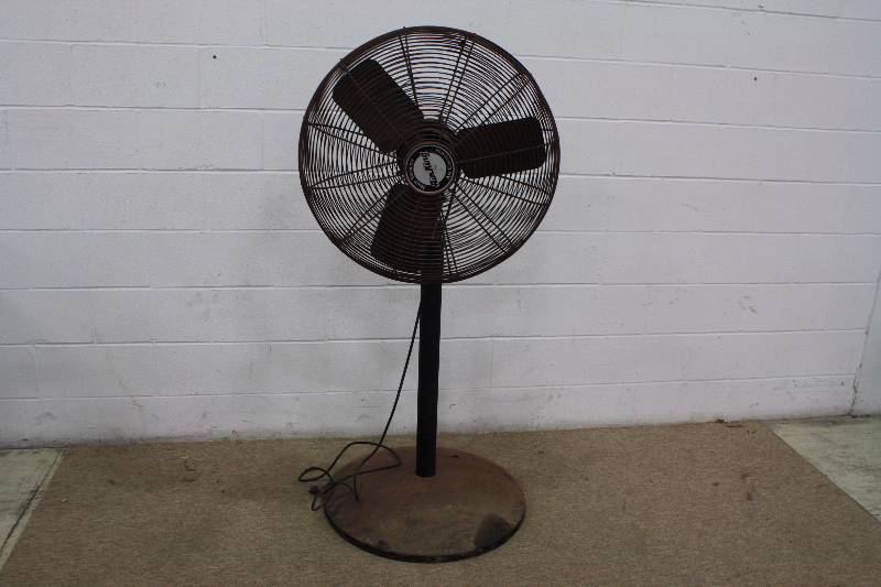 lot 29 image: High Velocity Industrial Fan