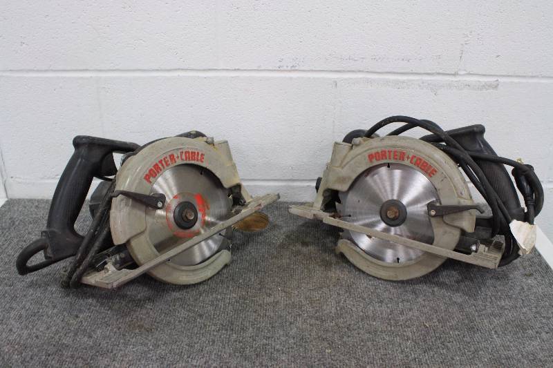lot 32 image: Porter Cable Heavy Duty Circle Saws Left Hand & Right Hand