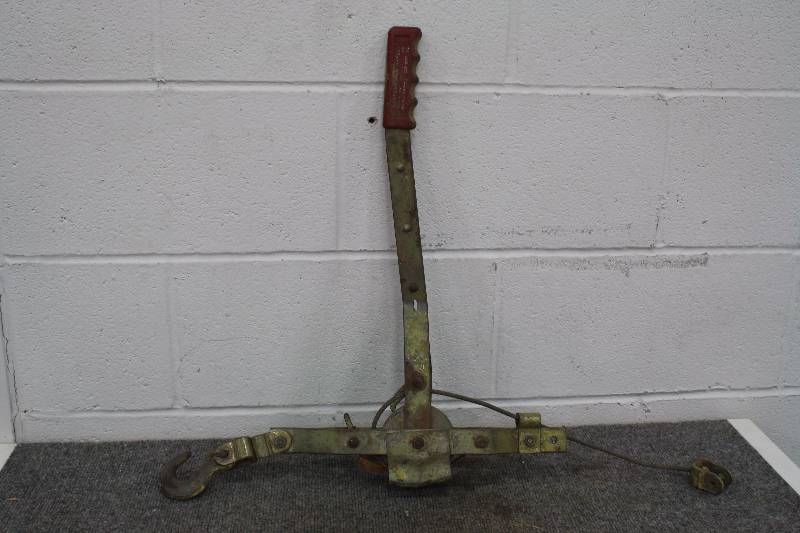 lot 58 image: Come A Long Cable Puller