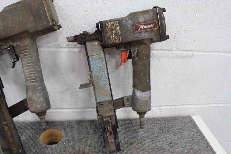 lot 57A image: Paslode 16 Gauge Wide Crown Roofing Stapler