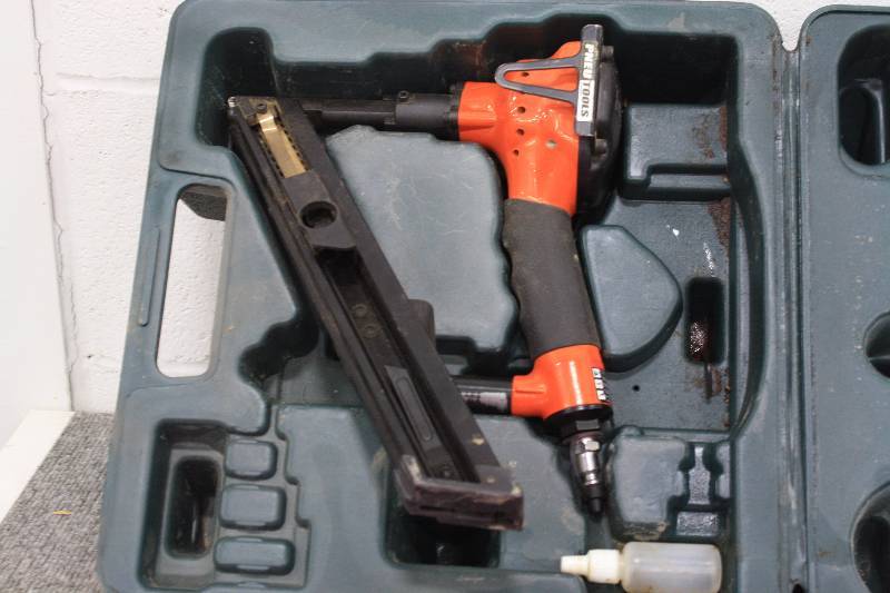 lot 73A image: PneuTools RAP-A-Nail 150  Nailer