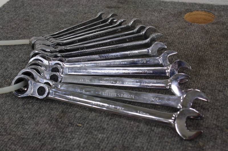 lot 82 image: Craftsman 14pc Gear Wrench Set