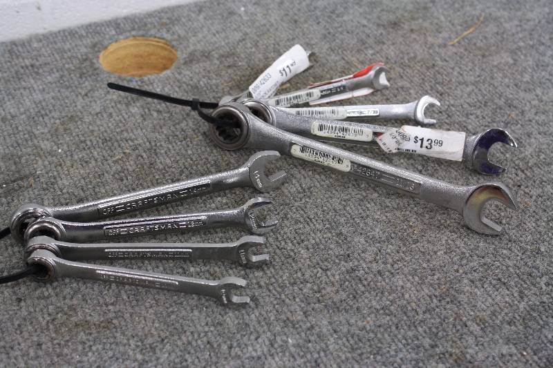 lot 105 image: Craftsman 9pc Wrench Set