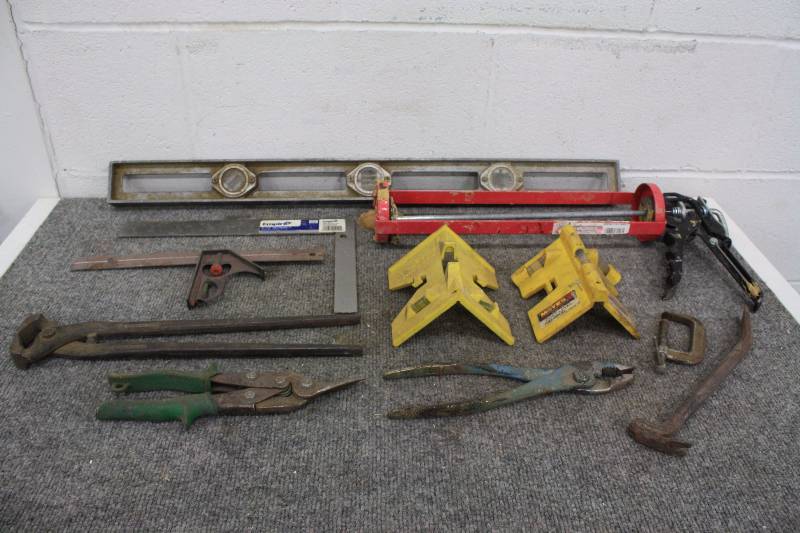 lot 112 image: Tool Lot #112