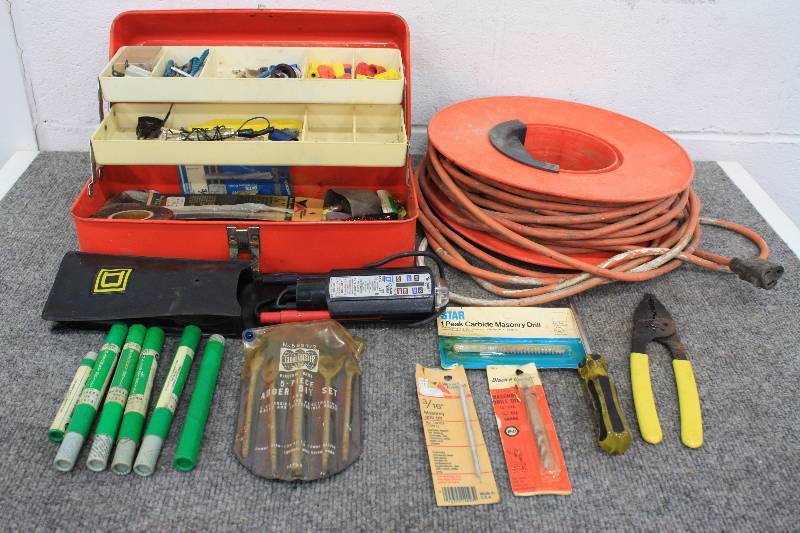 lot 113 image: Electrical Lot