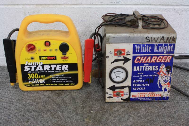 lot 116 image: Battery Chargers