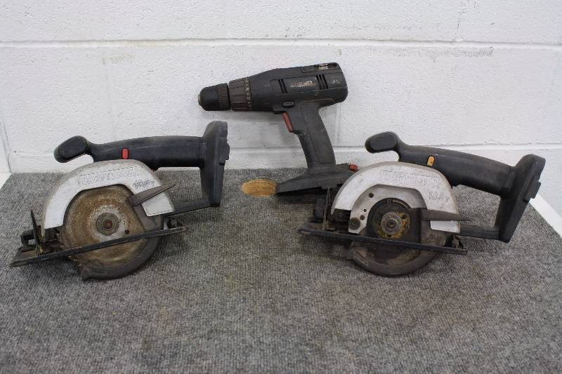 lot 124 image: Craftsman 18V Power Tools